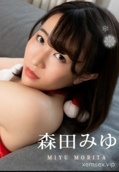 CARIBBEANCOM-122222 Em gái với nụ cười đốn tim và thân hình rực lửa